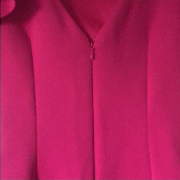 Hot pink flutter sleeve dress - Picture 7 of 9